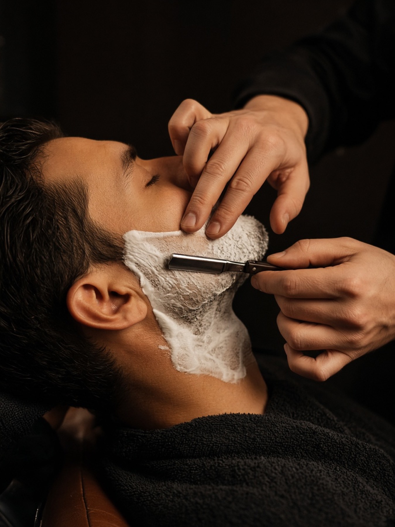 Sample straight-razor pass along the jaw